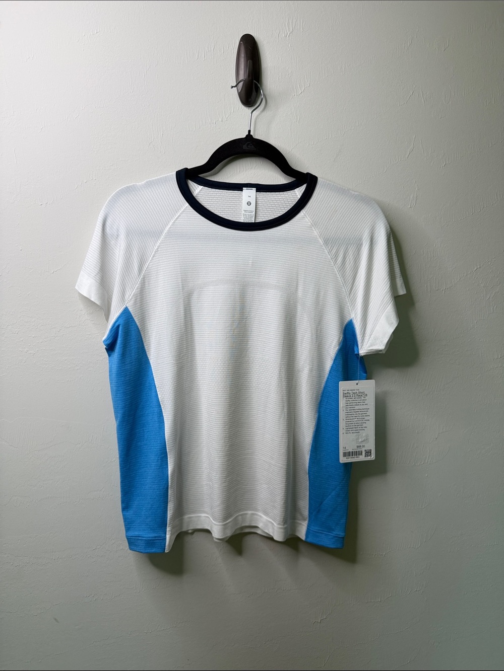 Lululemon Swiftly Tech short Sleeve 2.0 Race